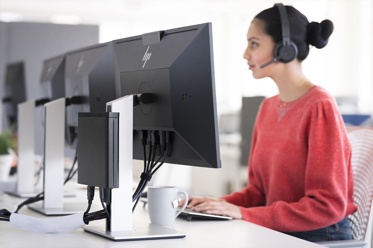 servizio customer care per supporto clienti e gestione continuativa delle richieste aziendali