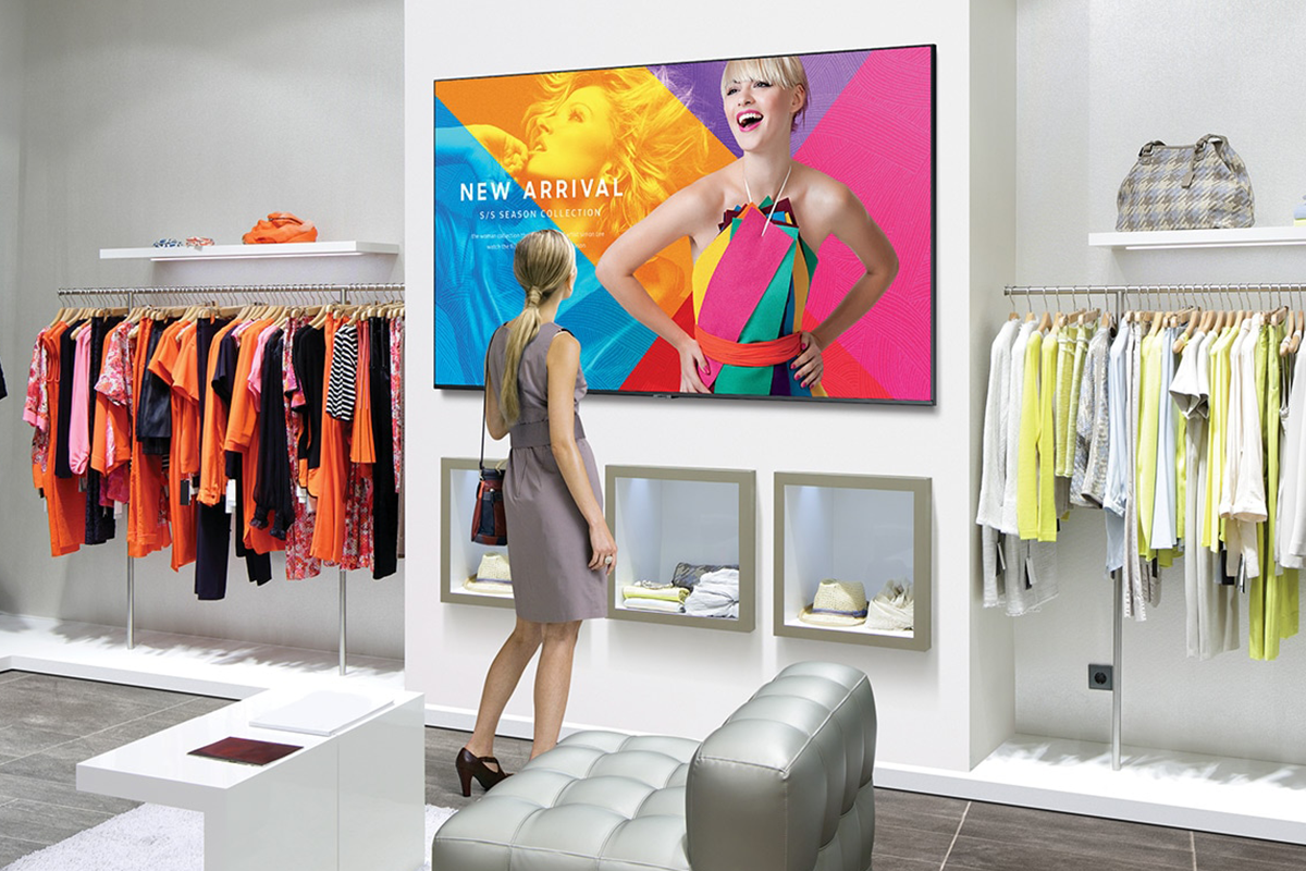 Display professionali per la comunicazione visiva nelle aziende